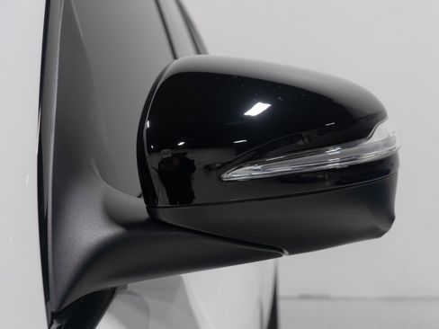 Used 2026 Mercedes-Benz Maybach GLS 600 4MATIC image 21