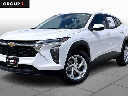 Used 2024 Chevrolet Trax LS w/ LS Convenience Package