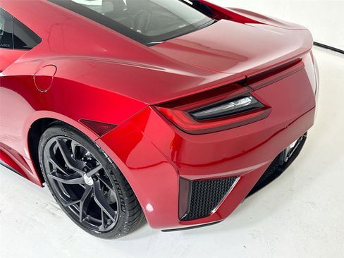 Used 2017 Acura NSX AWD/4WD image 37