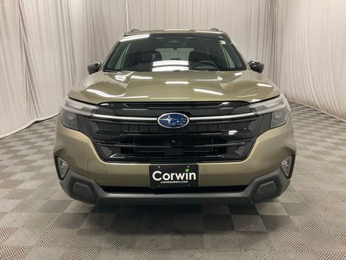 Certified 2025 Subaru Forester Touring w/ Touring Package image 11