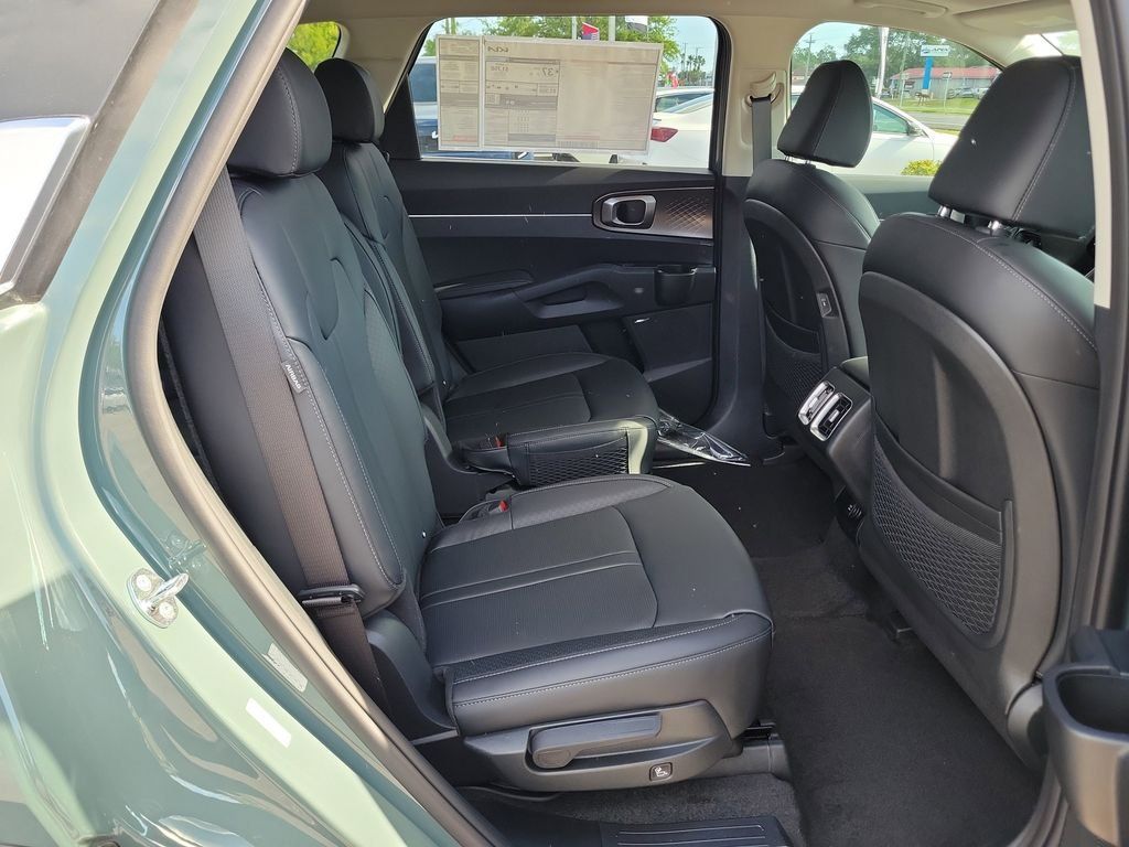 New 2026 Kia Sorento EX w/ EX Premium Package FWD image 12