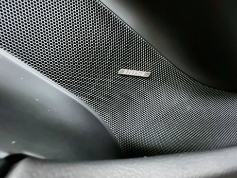 Certified 2025 Porsche 718 Cayman RWD image 19