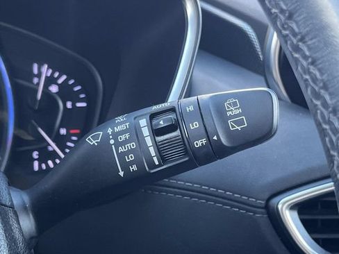 Used 2019 Hyundai Santa Fe FWD image 33