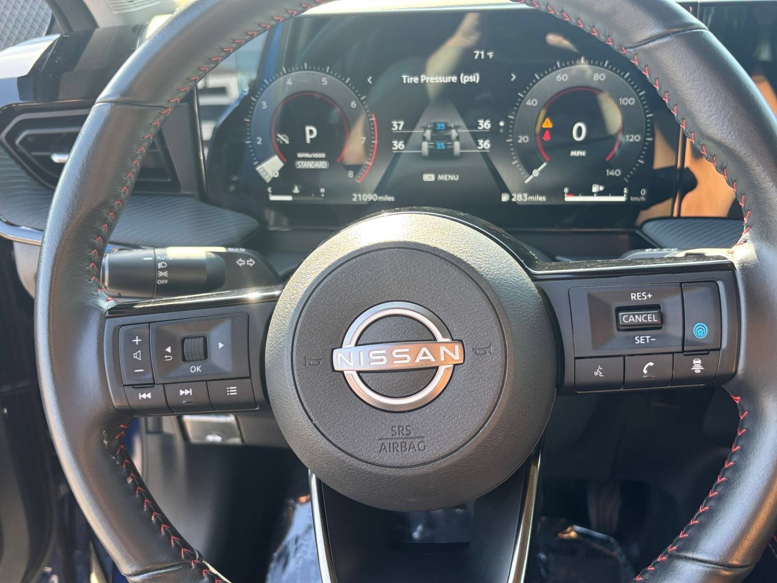 Used 2026 Nissan Kicks SR FWD image 28