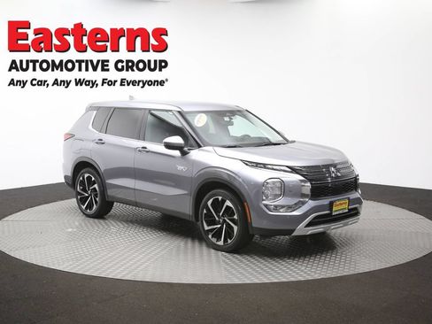 Used 2023 Mitsubishi Outlander SE AWD/4WD image 49