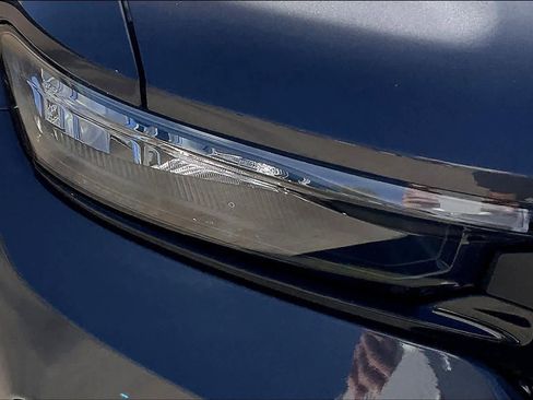 New 2025 Jeep Grand Cherokee Altitude image 13