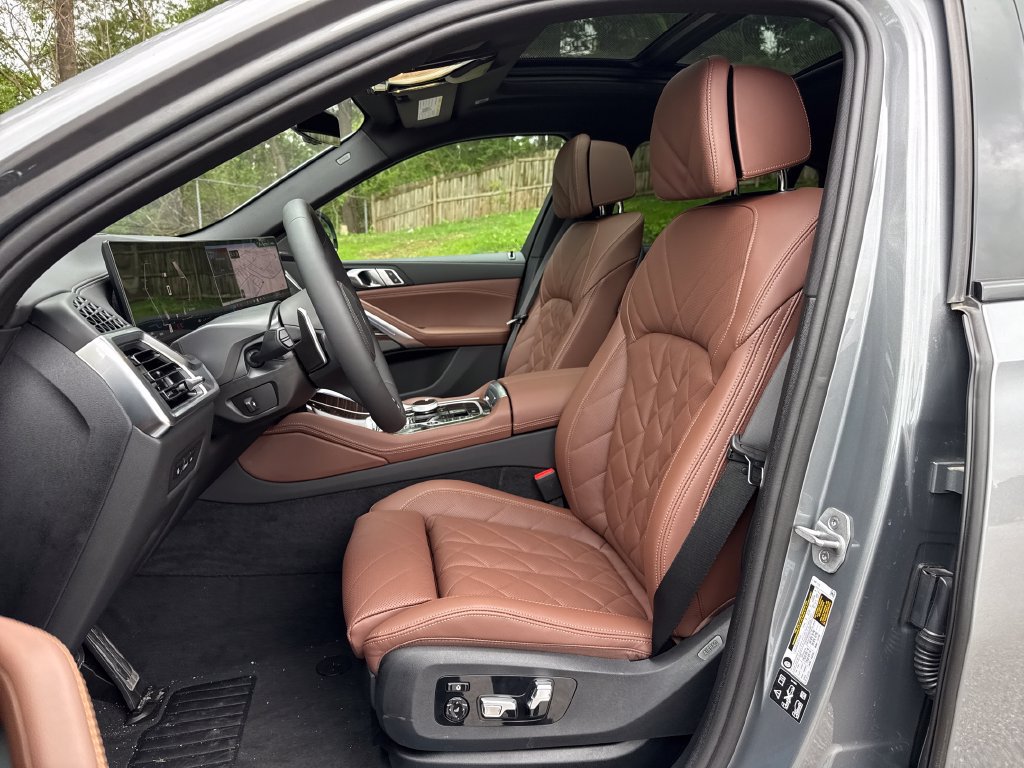 New 2026 BMW X6 M60i AWD/4WD image 10