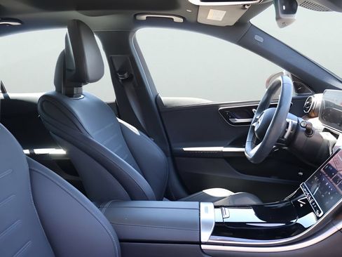 Certified 2024 Mercedes-Benz C 300 4MATIC Sedan image 10