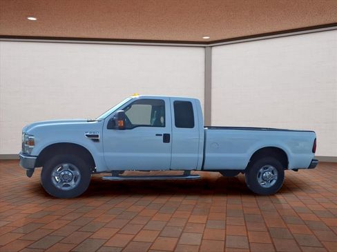 Used 2010 Ford F250 XL image 5