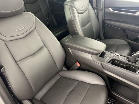 Used 2025 Cadillac XT5 Premium Luxury image 30