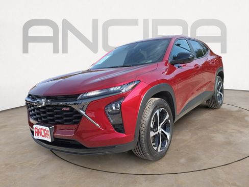 Used 2024 Chevrolet Trax RS w/ Driver Confidence Package image 5