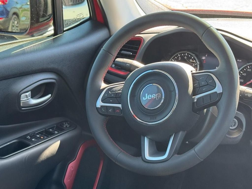 Used 2023 Jeep Renegade Trailhawk w/ Sun/Sound Group AWD/4WD image 12