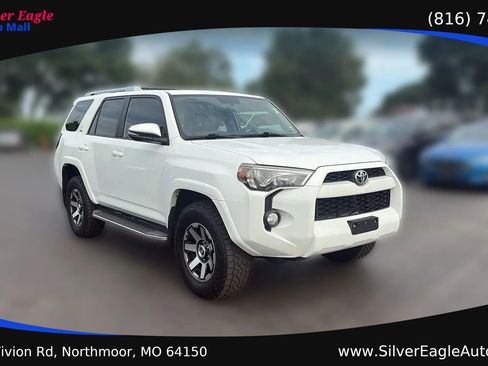 Used 2016 Toyota 4Runner SR5 Premium AWD/4WD image 7