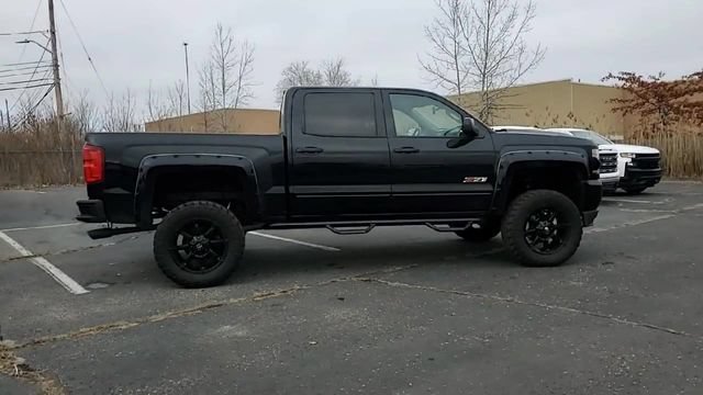 Used 2016 Chevrolet Silverado 1500 LTZ Z71 w/ Midnight Edition AWD/4WD image 9
