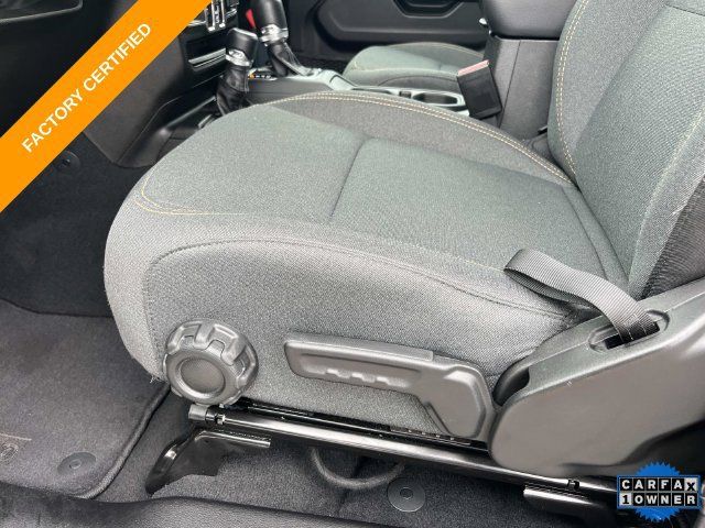 Used 2026 Jeep Wrangler Unlimited Sahara AWD/4WD image 27