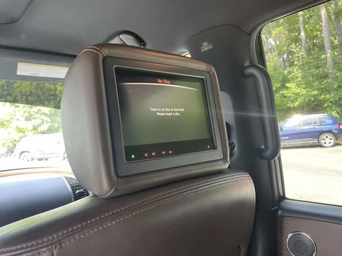 Used 2019 Nissan Armada Platinum w/ Captain's Chairs Package AWD/4WD image 14