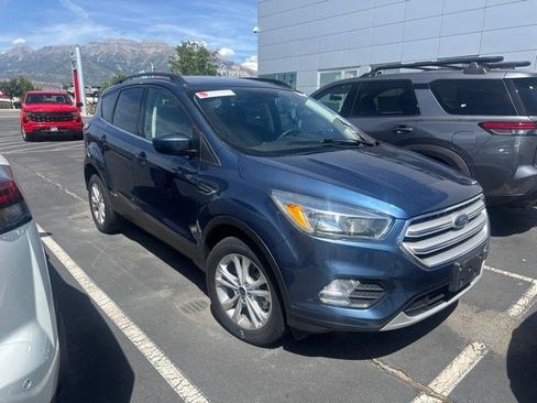 Used 2018 Ford Escape SE AWD/4WD image 2