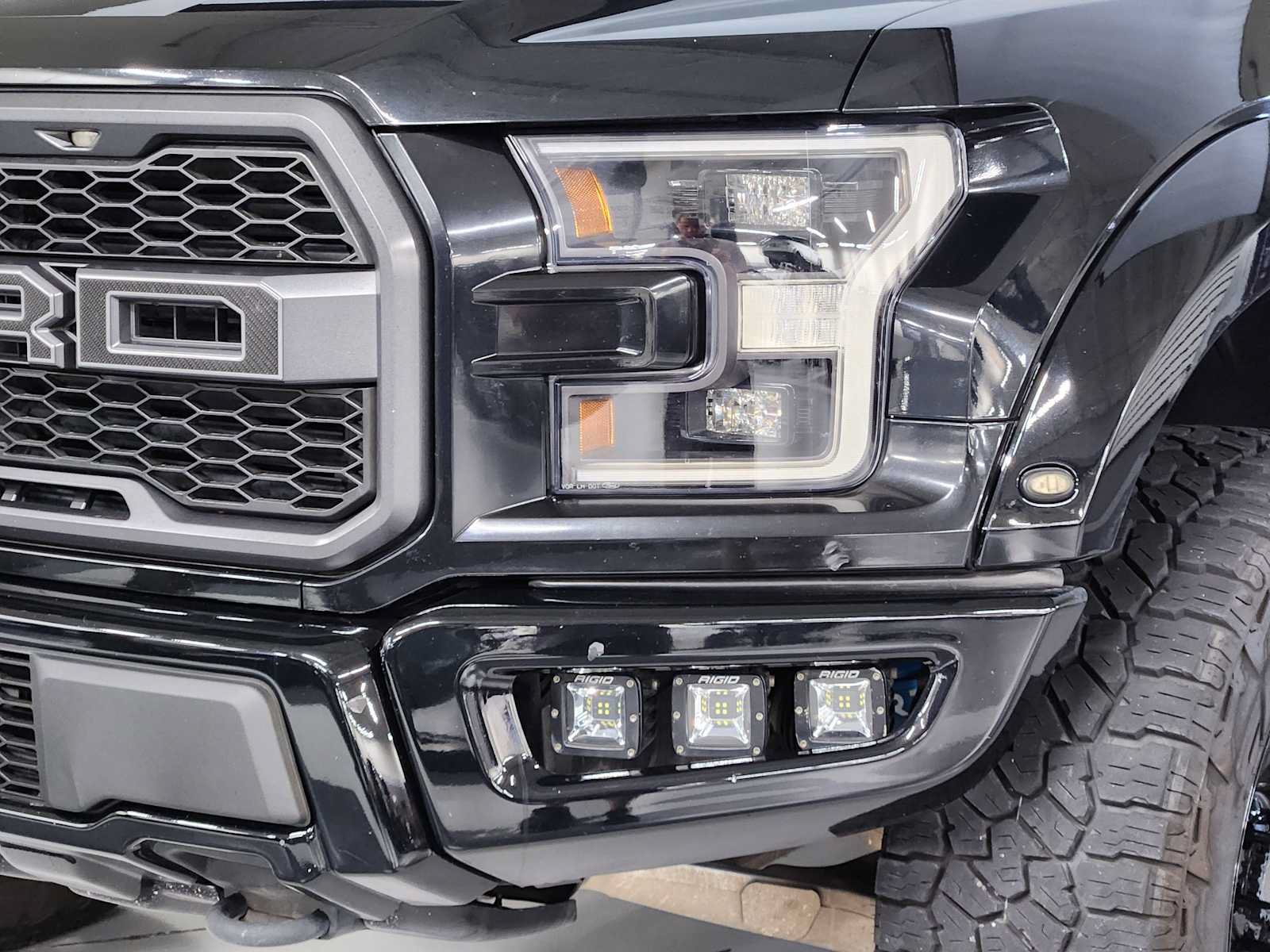 Used 2018 Ford F150 Raptor w/ Equipment Group 802A Luxury AWD/4WD image 12