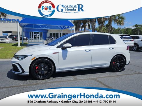 Used 2022 Volkswagen GTI SE FWD image 1