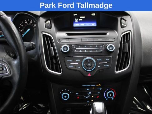 Used 2015 Ford Focus SE w/ Equipment Group 201A image 16