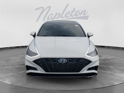 Used 2022 Hyundai Sonata Limited FWD image 2