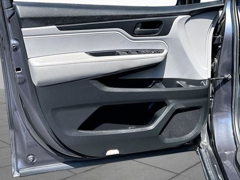 Used 2020 Honda Odyssey EX image 21