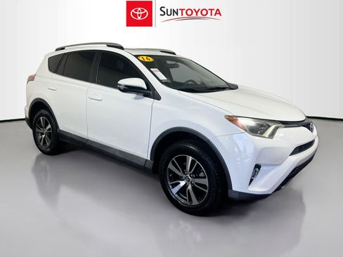 Used 2016 Toyota RAV4 XLE FWD image 1