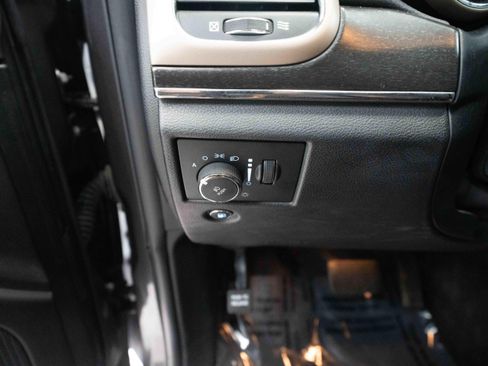 Used 2017 Jeep Grand Cherokee Limited AWD/4WD image 11