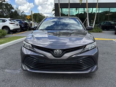 Used 2018 Toyota Camry L image 30