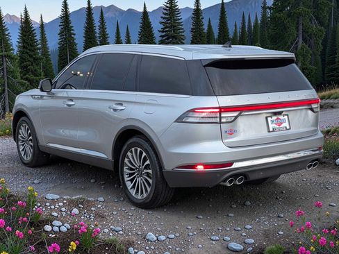 Used 2022 Lincoln Aviator Reserve w/ Equipment Group 201A AWD/4WD image 4