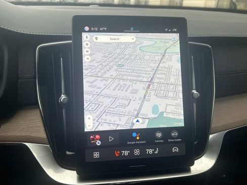 Used 2025 Volvo XC90 B6 Plus image 23