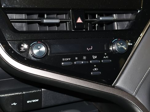 Used 2024 Toyota Camry XSE image 29