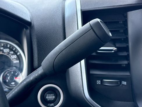 Used 2024 RAM 3500 Big Horn image 22