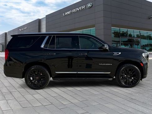 Used 2021 GMC Yukon SLT w/ SLT Premium Package AWD/4WD image 6