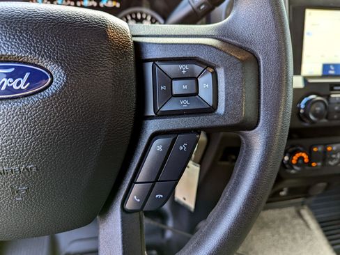 Used 2022 Ford F250 XL w/ Power Equipment Group image 16