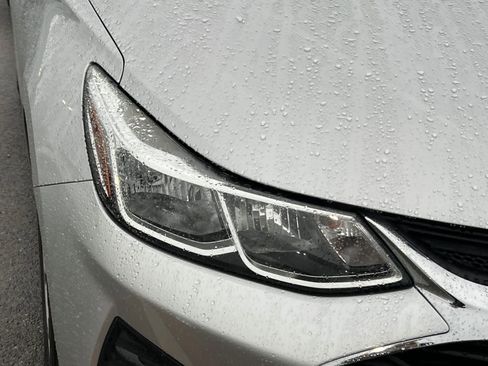 Used 2019 Chevrolet Cruze LS w/ LS Convenience Package image 8