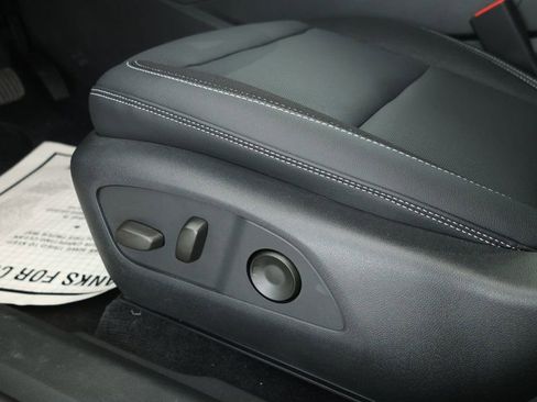 Used 2024 Chevrolet Blazer EV LT image 10