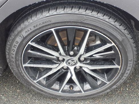 Used 2024 Toyota Camry SE image 7