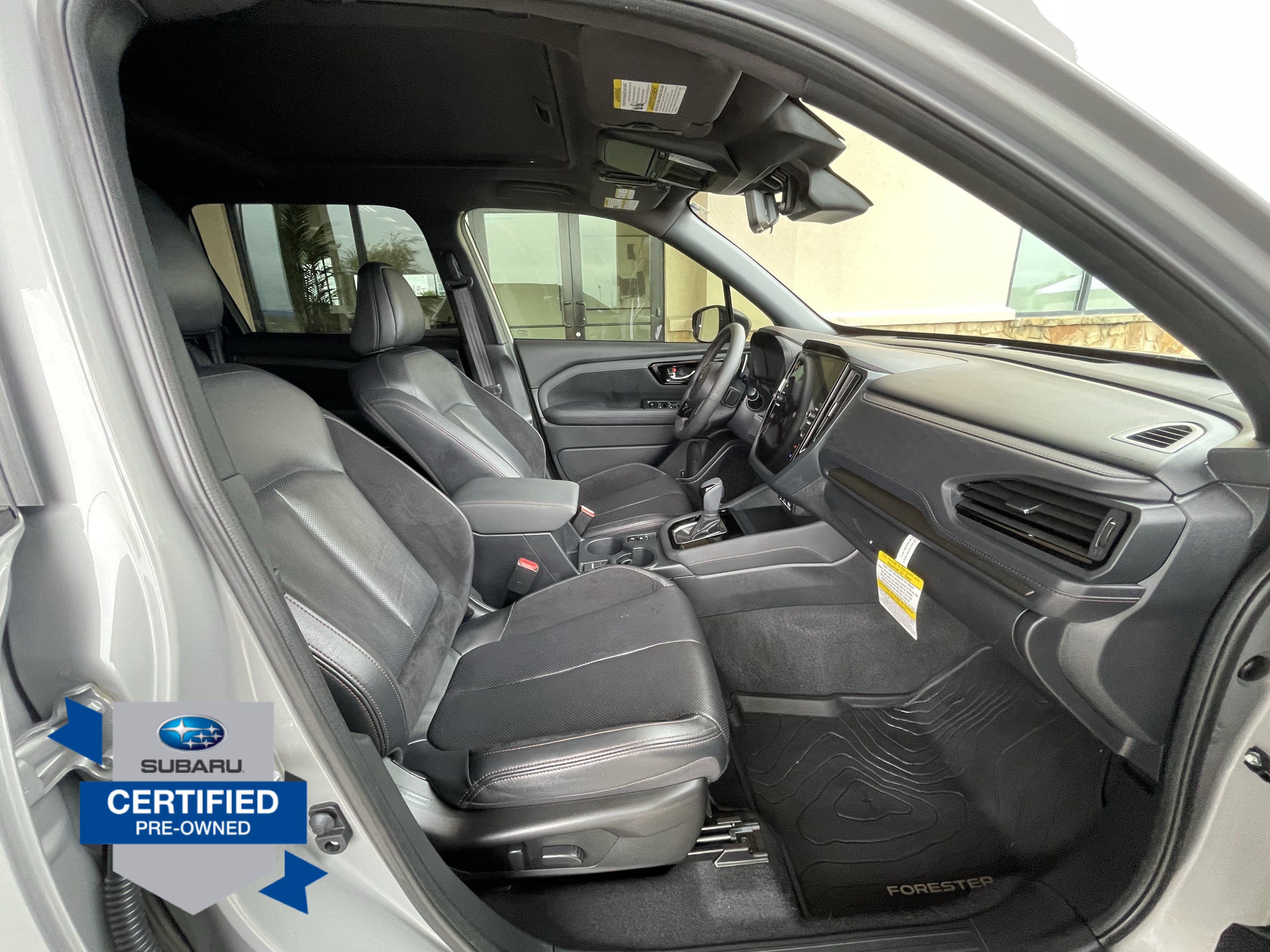 Used 2025 Subaru Forester Touring AWD/4WD image 10