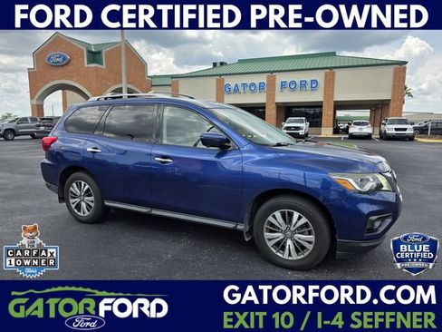 Used 2020 Nissan Pathfinder SL w/ Cargo Package FWD image 1