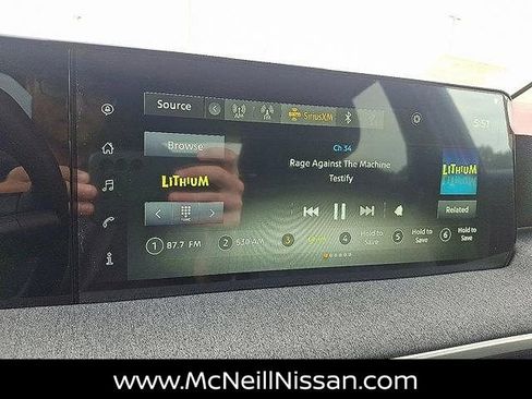 New 2025 Nissan Kicks SV image 11