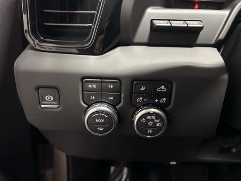 New 2026 GMC Sierra 2500 AT4 w/ AT4 Premium Plus Package image 13