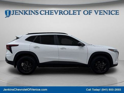 New 2026 Chevrolet Trax LT w/ Driver Confidence Package image 6