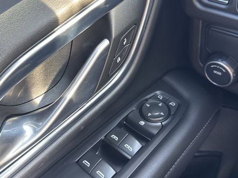 Used 2022 Chevrolet Tahoe LS image 30