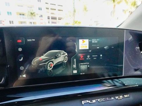 Used 2024 Ferrari Purosangue AWD/4WD image 90