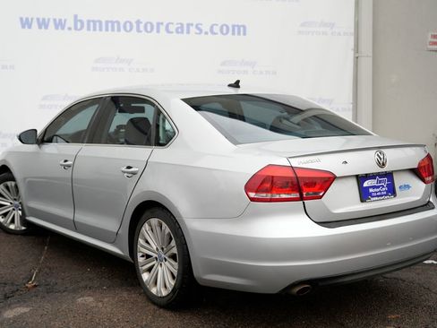Used 2012 Volkswagen Passat 2.5 SE image 4