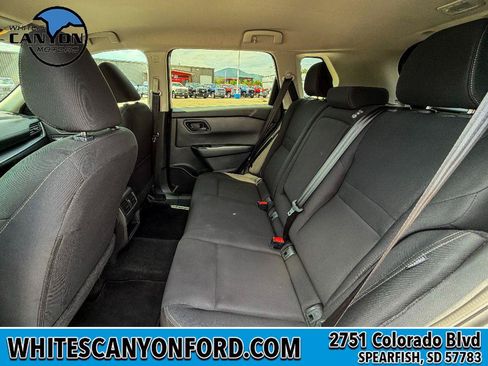 Used 2024 Nissan Rogue S AWD/4WD image 8