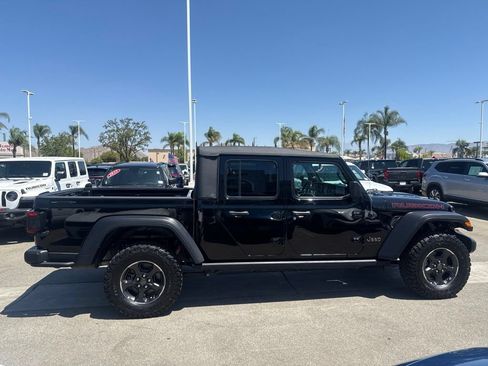 Used 2022 Jeep Gladiator Rubicon w/ LED Lighting Group AWD/4WD image 9