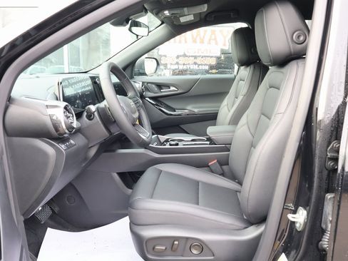 New 2026 Chevrolet Equinox LT w/ Convenience Package II image 12