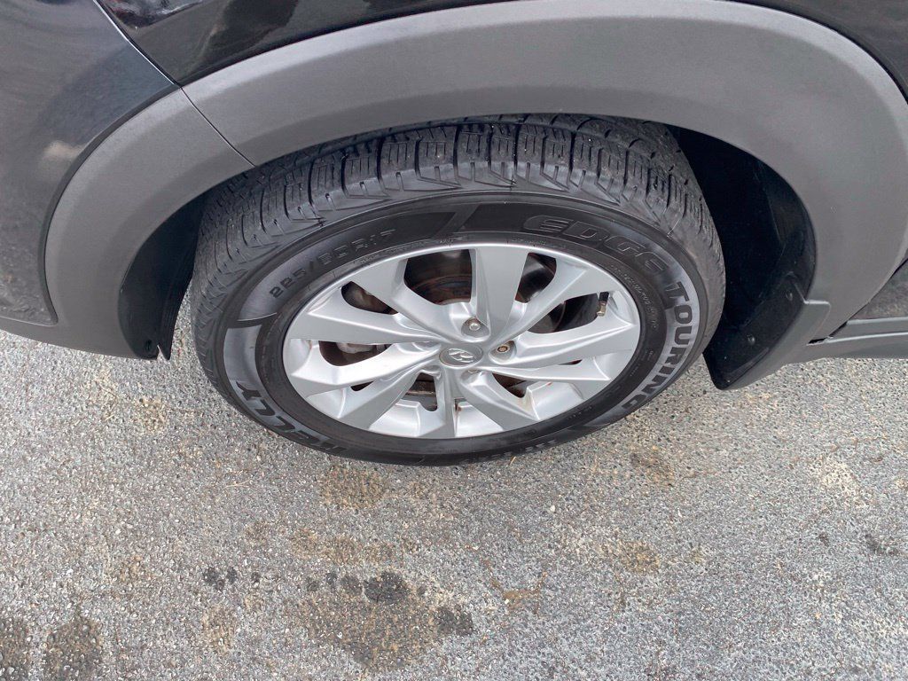 Used 2019 Hyundai Tucson Value FWD image 19